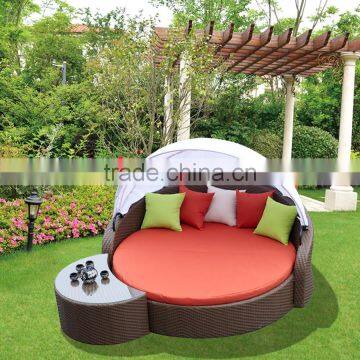 Hot sale PE rattan garden furniture round canopy sunbed set