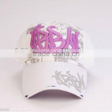 Leisure Fashion Cap With Embrodery