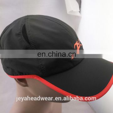 Free size Grey polyester running sports caps custom red binding and mesh trimming sports caps