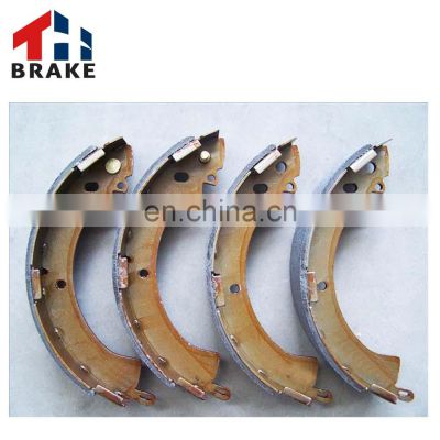 brake shoe K6664 DELICA/L300 rear