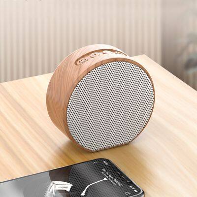 Brand New Gift Portable Bluetooth Home Retro Stand Wooden Portable Small Custom Wireless Speaker