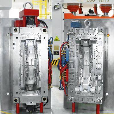 Custom Plastic Injection Mold for Automotive Hot Runner System