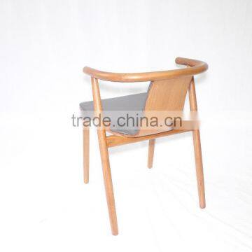 North European Style Elegant Solid Wood Dining Chair photo-4