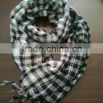 Fashion black and white plaid scarf