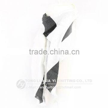 Hot Sale Soft Woven 100% Acrylic Scarf photo-2