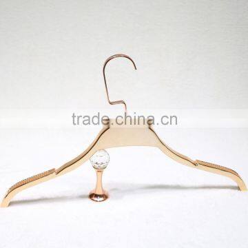 New Style Gold Plastic Coat Hanger for Clothes Display photo-2