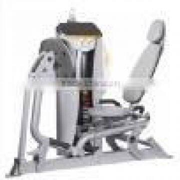 Kick training machine