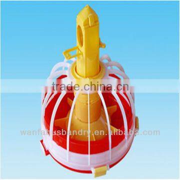New model broiler feeding system of chickens for poultry farm