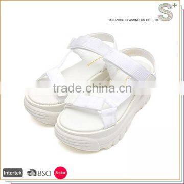 2016 Latest design women beach sandals flat