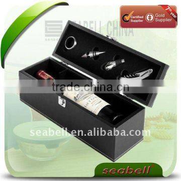 4 Pcs 1 Bottle Leather Box Wine Set