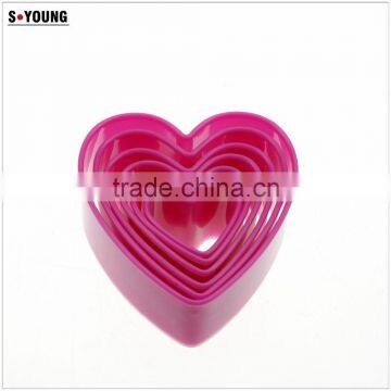 47021 Heart Shaped Plastic Cake Divider Cutter photo-2