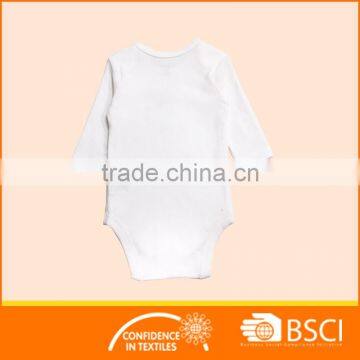 Knitted Wear Embroidery Nice White Baby Romper photo-6