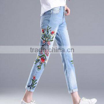 Zm35756a Women Summer Outdoor Denim Pants Latest Design Jeans Pants for Girl photo-3