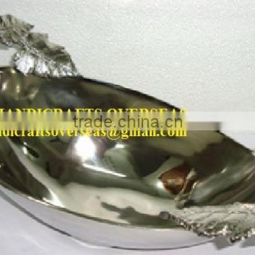 Oval Aluminium Salad Server Bowl With Leaf Pattern Handle 36x20x10