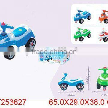 Hot sellin in EU market Pull along baby walk ride with light&music