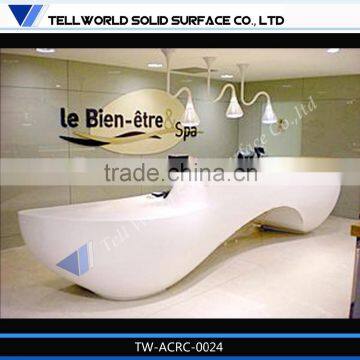 Creactive design white office reception table design