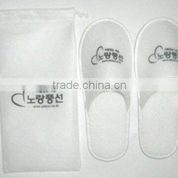 High quality cotton terry hotel travel slippers with a pouch