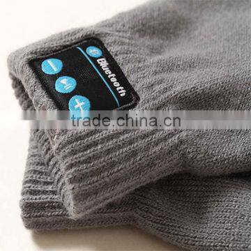 Male female knit gloves outdoor Sport wear with wireless stereo smart phone