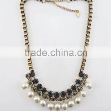 Vintage alloy pearl pendant diamond necklace