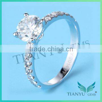 925 Sterling Sliver 9 Hearts & Flower VVS1 E-F Round Cut Moissanite Diamond Wedding Rings Price