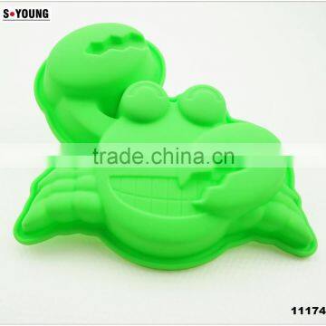 11170 Funny Baby Bee Shaped Silicone Cake Mold