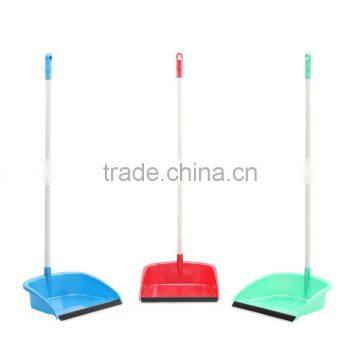 Cheaper Standing Plastic Dustpan