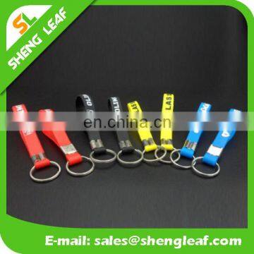 Manufacture cheap promotional custom silicone keychain