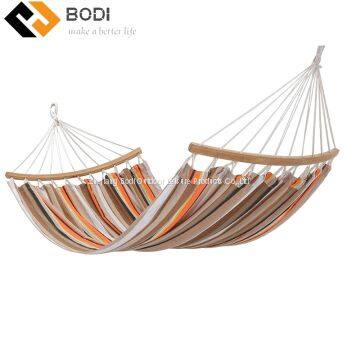 Double Person Portable Outdoor Hammock Quilted Fabric With Spreader Bar Heavy Duty Stylish Swing Hammock Bed