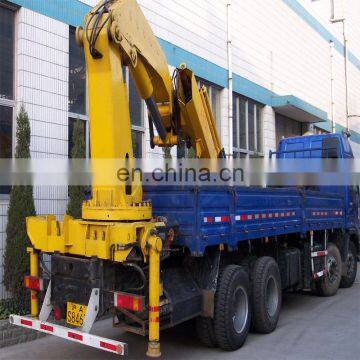 Lifting Moment 4 T.M Mini Truck Telescopic Boom Crane