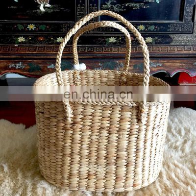 Hot Sale Simple straw bag water hyacinth Handbag for shopping, Woven Tote Bag with Pompom Wholesale Vietnam Manufacturer