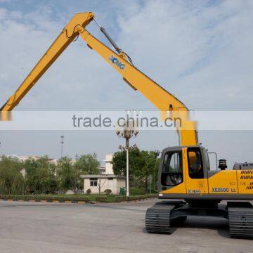 XCMG XE260CLL crawler excavator