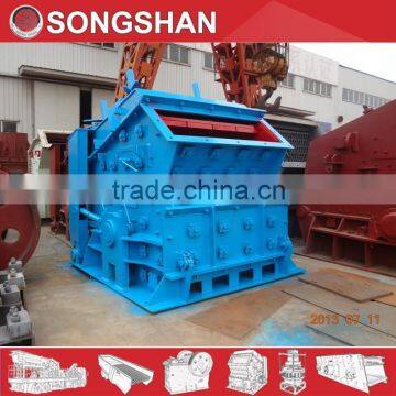 No-bond connecting impact crusher