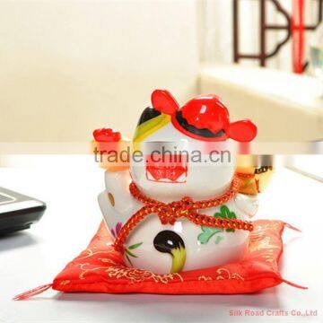 Perfect Japanese Lucky Cat for Decoration