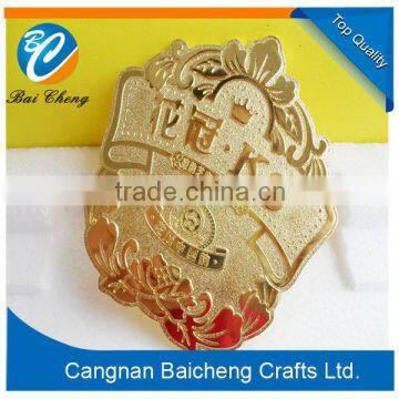 Creative Design Metal Badge/ Wine Label Producer in China
