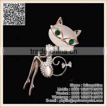 Simple Chic Wedding Jewelry Royal Crystal Flower Brooch For Women photo-3