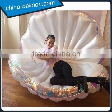 PVC inflatable seashell float with giant white pearl for swimming pool                        
                                                Quality Choice