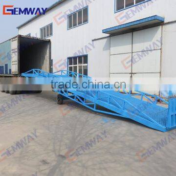 Adjustable mobile forklift ramp container loading ramp