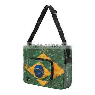 Folding shoulder bag with Brazil flag