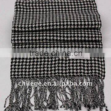 houndstooth print wool scarf neckwear neckerchief