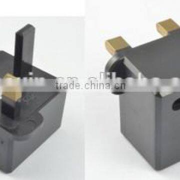 Plug with socket type travel adapter 2pin to 3 pin plug