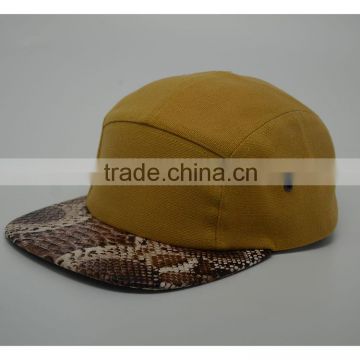 Leather bill 5 panels hat