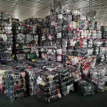 Used Clothes Bale Price Used Clothing Wholesale Factory Used Shoes Friperie Bundle Fardos de Ropa in Low Price Load Container photo-4