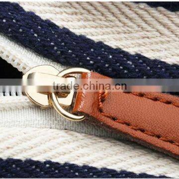 2016 Fashion Stripe Canvas Designer Handbag Ladies Leisure Bag Wholesale photo-4