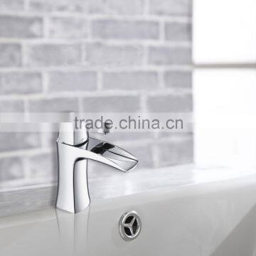 European Hot Cold Brass Wash Basin Faucet ABF135