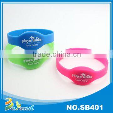 Funny fashionable customized logo promotion rfid silicon wristband