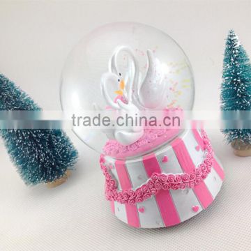 hot crystal ball including swan for friend gifts