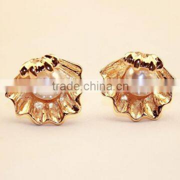 Exaggerated Large Stud Earrings Pearl Inside Shell Earrings For Women