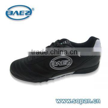 High quality new men's soccer shoe with indoor outsole