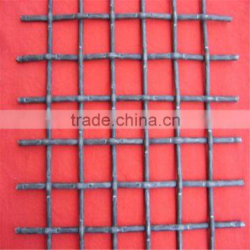 plain woven ss 304 stainless steel crimped wire mesh with 25mm hole