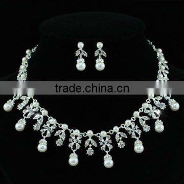 Bridal Faux Pearl Flower Necklace Earrings Set CS1217